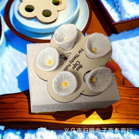 Abreuvoir pour abeilles, distributeur d'eau floral blanc pour abeilles, mangeoire à insectes, décoration de jardin extérieure, fleurs blanches - fleur blanche - couleur (1/5)