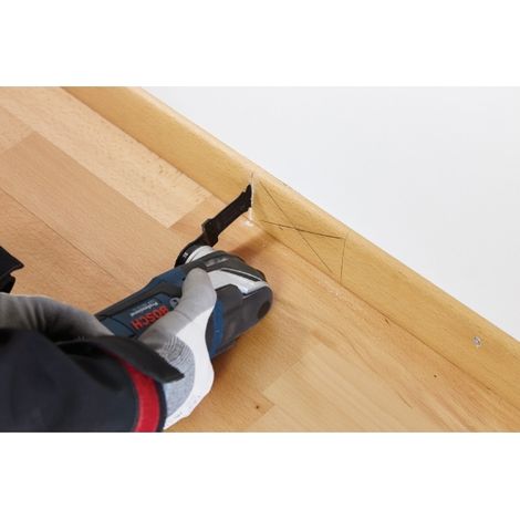 Bosch 1x Hoja de corte de inmersión AII 65 BSPC (para Madera dura, Madera blanda, Anchura 65 mm, Professional Accesorios Multiherramienta) (1/5)