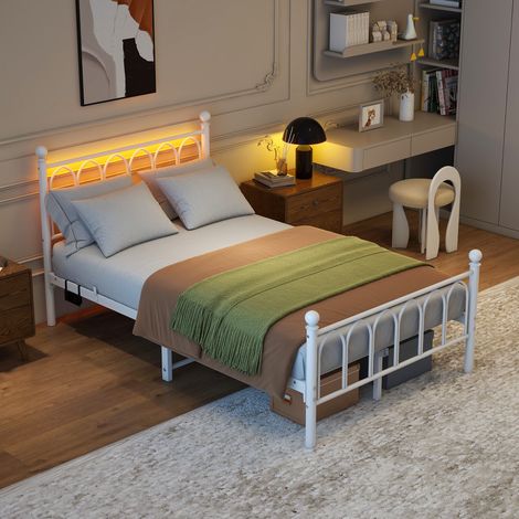 Cadre de lit en métal vintage avec tête et pied de lit – Station de charge USB, éclairage LED – Espace de rangement sous le lit – Sans sommier – 120x200 cm – Blanc (1/5)