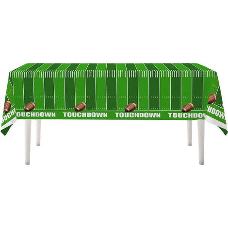 Lot de 2 nappes de football pour sublimer votre événement sportif. Nappes jetables vertes pour toutes occasions. (1/5)