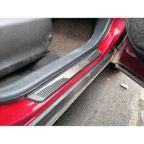 Seuil de porte pour Mitsubishi Eclipse Cross (2025) (1/4)