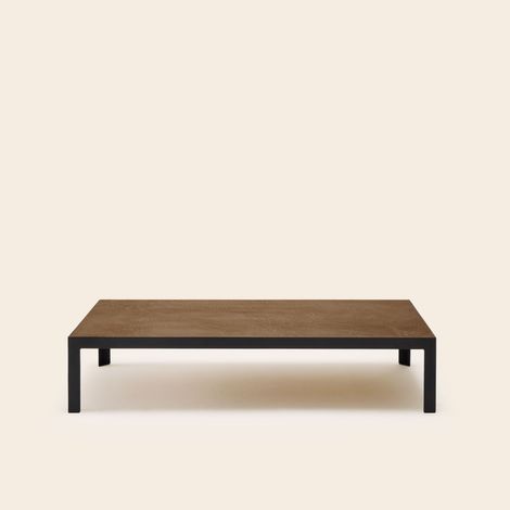 Table basse en Plateau en enduit effet béton et piètement métal noir ORELIA