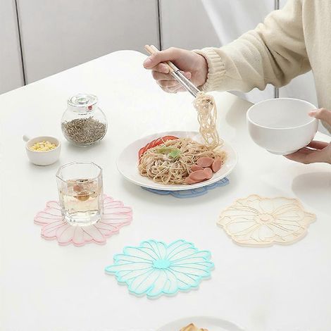 Lot de 4 dessous de verre isolants en forme de fleur, antidérapants, pour tasses et mugs. (1/4)