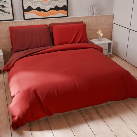 Parure de lit 2 Places 240 x 220 cm 2 taies d'oreiller 50 x 80 cm incluses, Housse de Couette Douce Microfibre Couleur Unie Rouge - Bordeaux (1/5)