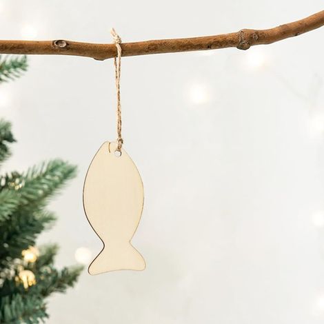 1 Set. Farbe: Holz. Material: Holz. DIY-Fischornament aus Holz (unbehandelt, hohl).