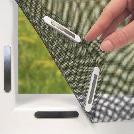 Moustiquaire de fenêtre avec Peut être découpée individuellement pour toutes les fenêtres jusqu'à 150 x 130 cm avec aimants (1/5)