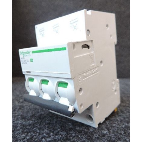 Disjoncteur 6A 3P+N courbe C 10kA bornes auto-vis modulaire Acti9 iDT40N XA Schneider
