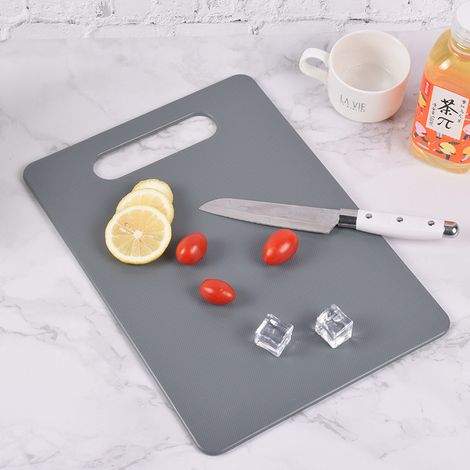 BDD Planche à découper utilitaire en plastique avec poignée, sans danger pour les aliments, sans BPA, passe au lave-vaisselle, planche à découper épaisse, prise facile (gris) (1/2)