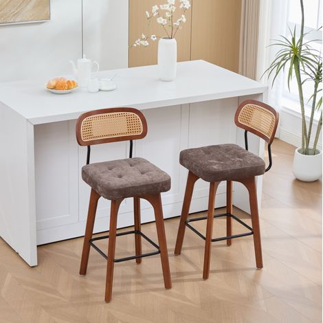 Lot de 2 tabourets de bar pivotants 360° dossier en rotin et assise chenille marron OKWISH (1/5)