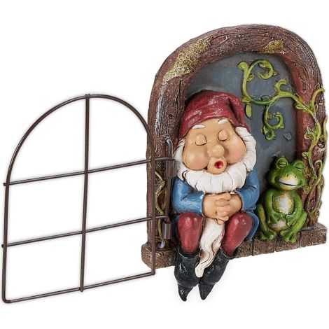 Schlafender zwerg im fenster