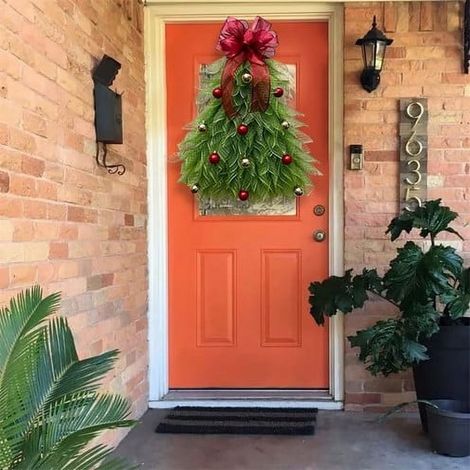 Guirlande De Noël En Forme D'Arbre - Décor Festif Pour Porte D'Entrée - Avec Boules Et Lumière LED - 60 Cm - 1 Pièce (1/5)