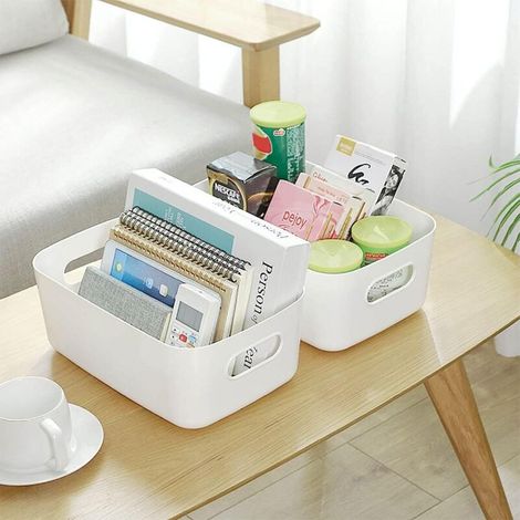 VURAHOME - Set mit 4 weißen Aufbewahrungskörben aus Kunststoff, Aufbewahrungskörbe aus Kunststoff, Kunststoffkörbe mit Griffen für stapelbare Schränke, Küche, Schlafzimmer, Badezimmer, Büro, 19 x 13,5 (1/4)