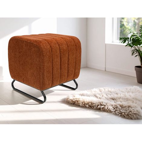 Amadeus - Pouf rond en tissu rouge avec piètement métal Ø40 cm Eli (1/3)