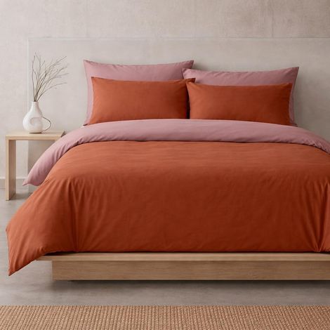 Parure de lit 1 Housse de Couette 250 x 200 cm et 2 taies d'oreiller de 50 x 80 cm - 100% Microfibre Douce, Durable, sans Repassage (Rouge, Double) (1/5)