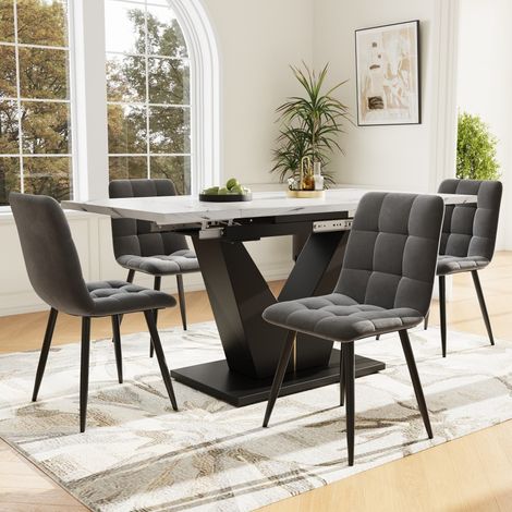 Pour la salle à manger, ensemble repas moderne avec 4 chaises, table extensible et assises en velours gris (1/5)