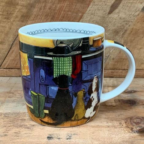 Mug M34 Hunde in der Küche