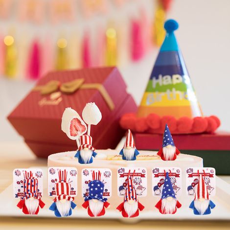 Lot de 6 décorations murales décoratives pour la fête nationale américaine du 4 juillet, avec cartes. Gnomes patriotiques rouges, bleus et blancs. Poupée gnome américaine. Décoration murale pour la ma (1/5)