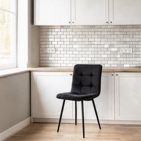 Ensemble table et chaises blanc avec piètement doré en MDF (1/5)