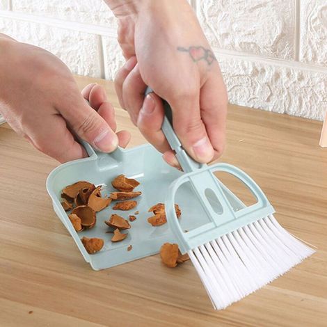 Balai Et Pelle A Poussiere - Plastique PP - Poils Doux Et Elastiques - Pour Intérieur Voiture Clavier - 13x19 Cm - Lot De 1 (1/4)