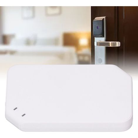 Le lecteur/graveur Bluetooth ACR1255 est un lecteur/graveur sans contact doté d'une interface USB. Un kit de développement logiciel (SDK) est fourni avec le produit. (1/5)