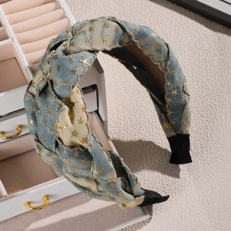 Serre-tête tressé en denim pour femme avec étoiles dorées brodées - Accessoire pour un style décontracté au quotidien (1/5)