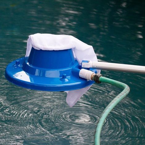Extrem leistungsstarker 15-Zoll-Poolsaugerkopf zum Aufsammeln und Reinigen von Blättern vom Poolboden. (1/4)