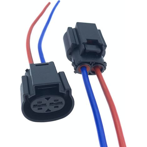 Comparison of wiring harnesses and plugs for the radiator cooling fan of Kia K5, K2, K3, K4, and Sportage. (1/4)