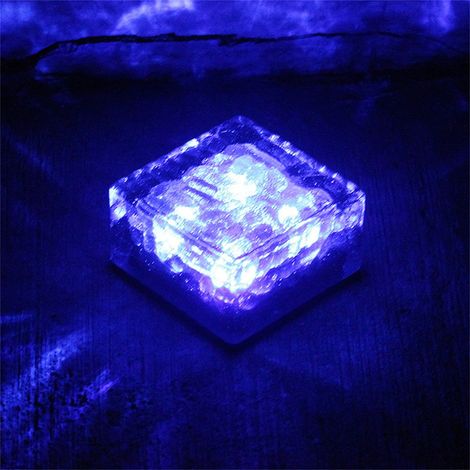 Lampe Solaire Pour Poteau De Clôture - LED Blanche - Panneau Solaire 2 V 60 mA - Batterie AA 1,2 V 600 mAh - 9,8 x 9,8 x 5,2 cm - 1 Pièce