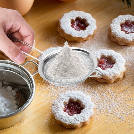 Tamis à farine manuel en acier inoxydable (lot de 4) - Outil de cuisine et de pâtisserie (1/5)