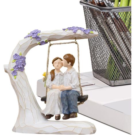 Figurine De Couple sur Balançoire,Statue Résine Étau (1/5)