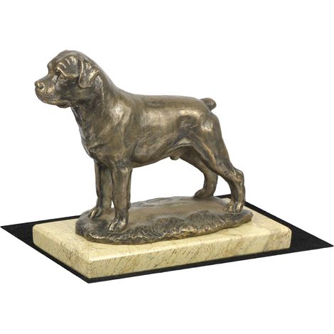 Rottweiler: una estatuilla de perro, una figura con la silueta de un perro, un trofeo para una exposición canina de Art-Dog. (1/5)