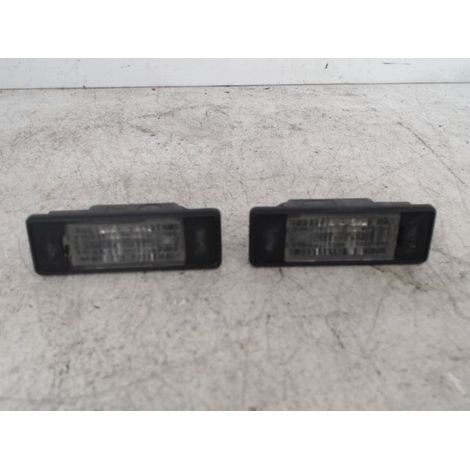 [PRODUIT D'OCCASION] Eclaireur Plaque De Police CITROEN C3 ♻️ Ref Oe. 6340g9 - Garantie à vie (1/2)