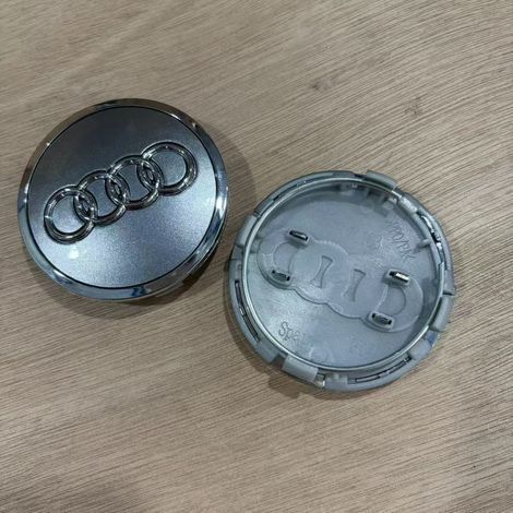 Satz mit 4 Radnabenkappen (61 mm) für Audi A4L, A3, A6L, Q2L, Q3 und Q5L, dekoratives Felgenmitten-Emblem, Autozubehör für Reifen, 4 Stück, Grau (1/2)