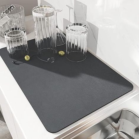 – Tapis de séchage pour évier 40 x 30cm – Absorption rapide en terre de diatomées – Séchage hygiénique et lavable en machine – Couleur gris (1/5)