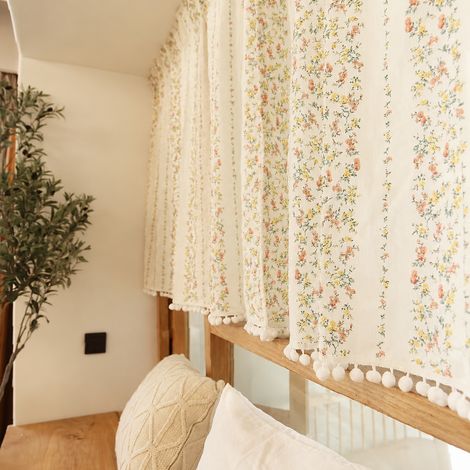 Rideau de séparation fleuri, rideau en tissu avec pompons, modèle passe-tringle sans tringle fournie, largeur 70 cm hauteur 180 cm, 30 × 30 × 30 cm, 1 kg – Livraison gratuite (1/5)
