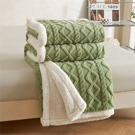 Plaid Couverture Polaire 150x200cm, Jeté de Canapé Couverture Lestée,Taffetas Double Face 3D Câble Plaid Jete de Canapet,Vert (1/5)