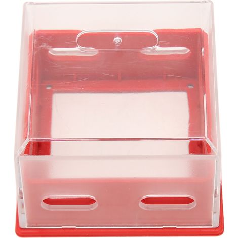 Wasserdichter und transparenter Schutz für Not-Aus-Drucktaster, vorgesehen für den industriellen Einsatz. (1/5)