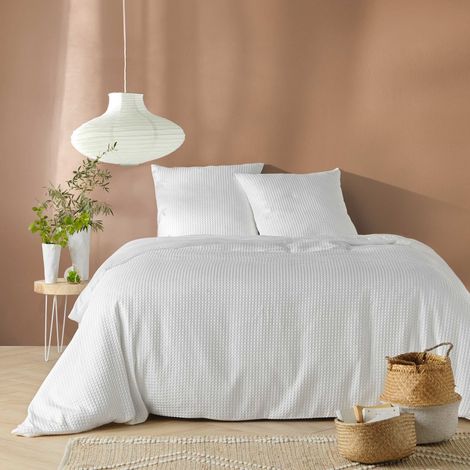 Housse de couette 240x220 cm + 2 taies – Microfibre gaufrée unie blanche ABELIA (1/4)
