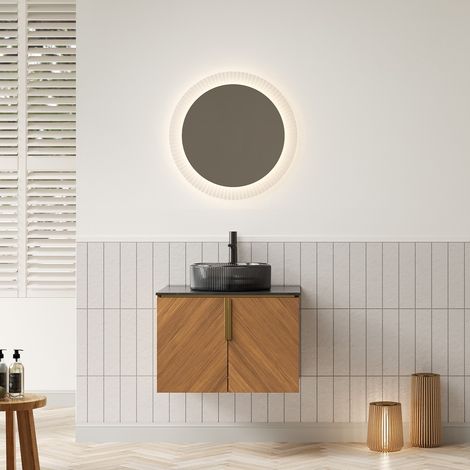 Lavabo de salle de bain mural de 61 cm. Bol en verre transparent de forme ronde, plateau en composite céramique noir, meuble à deux portes avec panneaux latéraux, finition couleur bois chêne brun.