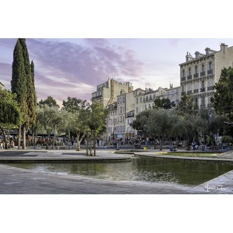 Tableau sur toile fontaine cours Julien 30x45 cm - Impression sur Toile Murale Décorative - Image imprimée en HD sur Toile - Toile sur Châssis en Bois FSC - Fabriqué en France (1/4)