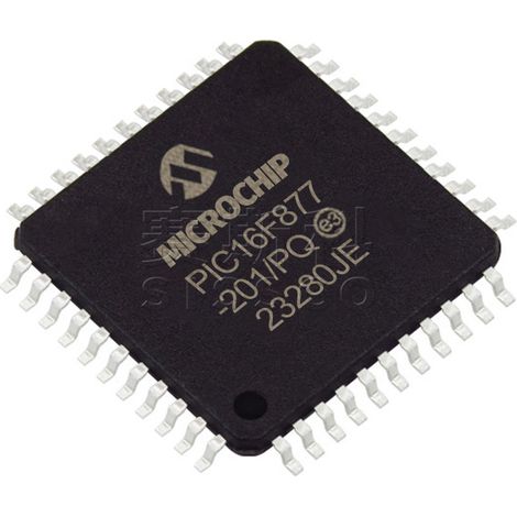 PIC16F877-20I/PQ and PIC16LF1939-I/PT electronic chips, 5 units of each