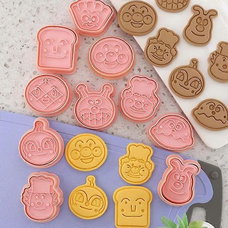 10 emporte-pièces et tampons à biscuits Anpanman - Outils de pâtisserie de dessin animé (1/4)
