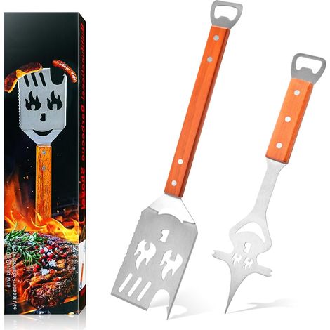 Ein Grillwender ist ein hervorragendes Geschenk für Männer, die gerne grillen, genau wie Gabeln, Sägen und Flaschenöffner.