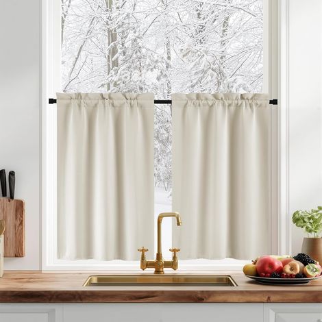 2 rideaux cuisine 60x40cm beige clair. Occultation totale, passe-tringle intégré. Installation facile. (1/3)