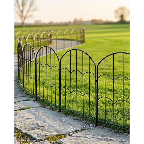 Clôture Jardin en Métal, 10 Panneaux de 33cm L x 61cm H, Longueur Totale 3,3 m, Barrière Décorative pour Petits Animaux, Bordure Résistante aux Intempéries, Installation Facile sans Creuser (1/5)