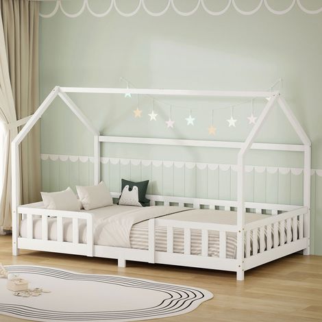 ML-Design Kinderbett Hausbett 120x200 cm mit Rausfallschutz, Dach & Lattenrost, Weiß, Bettgestell aus massivem Kiefernholz, Montessori Bodenbett, Holzbett für Mädchen & Jungen, Jugendbett, Doppelbett (1/5)