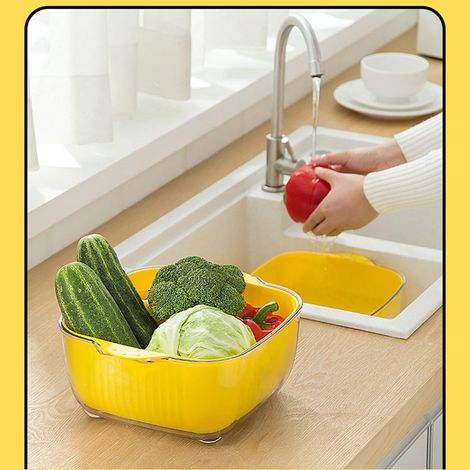 Doppellagiges Sieb mit niedlicher kleiner gelber Ente, dickem und herausnehmbarem Siebeinsatz, ideal für die Küche. (1/5)
