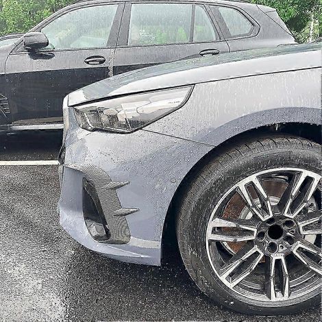 Spoiler de pare-chocs avant en fibre de carbone avec enjoliveur de feux antibrouillard pour BMW Série 5 i5 G60 G61 M Sport (à partir de 2024) (1/4)