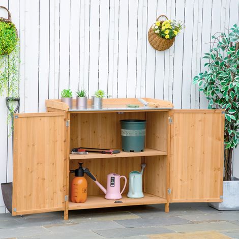 Mobile da giardino/tavolo da rinvaso autoportante 2 in 1 Outsunny - Tavolo da giardinaggio a doppia anta con ripiano e piano in acciaio zincato - Tavolo da piantagione in legno di cedro pre-oliato
