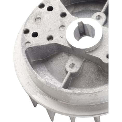 Volante de arranque por cuerda para motores de 2 tiempos de 47-49 cc en minimotos y quads pequeños.